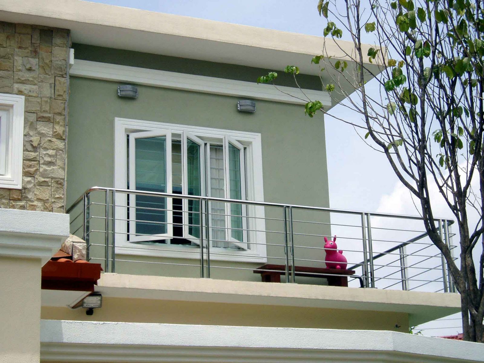 Tham khảo những mẫu lan can đẹp và kiên cố cho căn nhà của bạn - Ảnh 11. Tham khảo những mẫu lan can đẹp và kiên cố cho căn nhà của bạn - Ảnh 11.