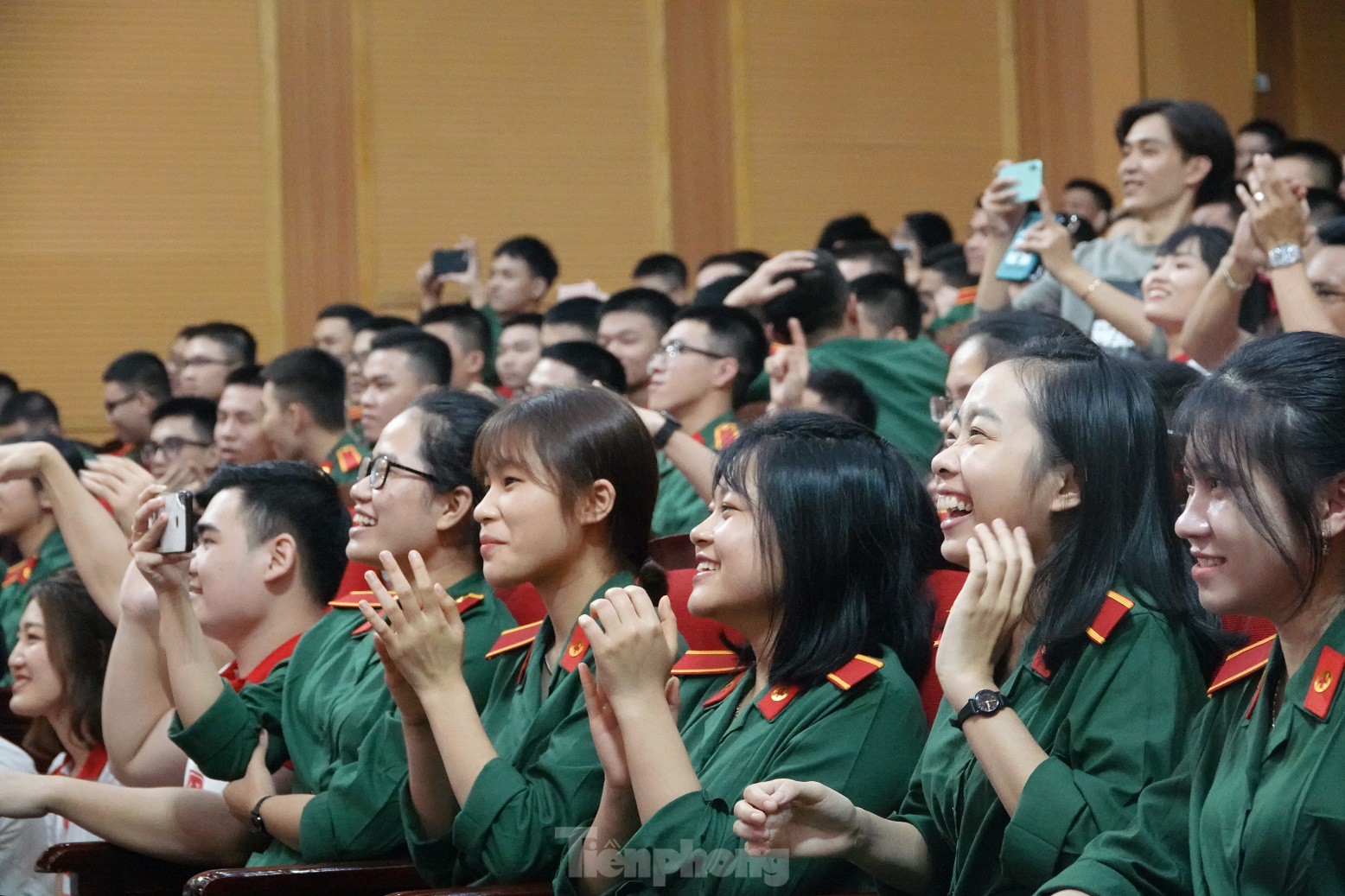 Các trường quân đội tuyển nữ năm 2021: Ba trường có chỉ tiêu cho nữ - Ảnh 2. Các trường quân đội tuyển nữ năm 2021: Ba trường có chỉ tiêu cho nữ - Ảnh 2.