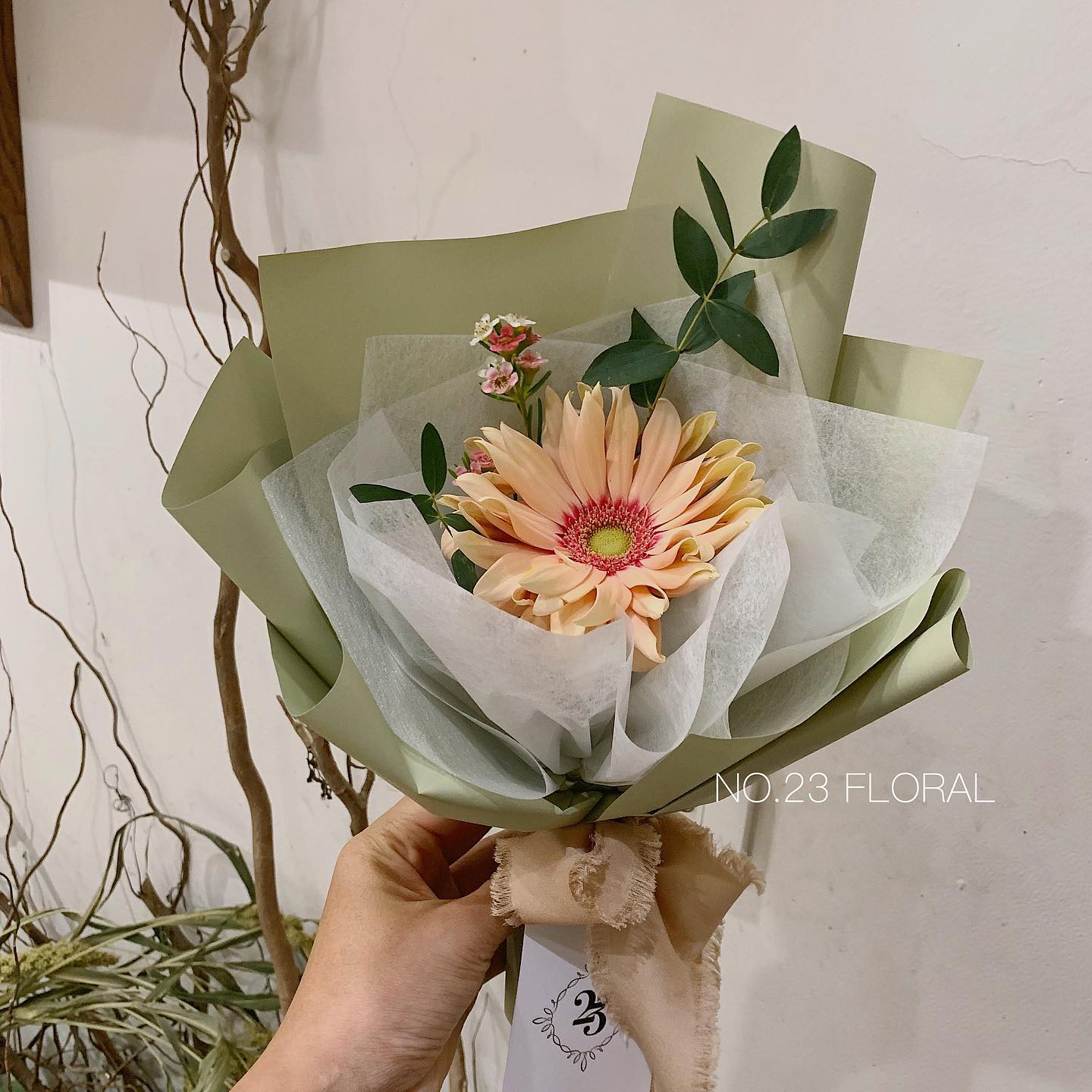 Một số mẫu hoa ngày 8/3 đẹp và ý nghĩa để gửi đến phái nữ  - Ảnh 18.