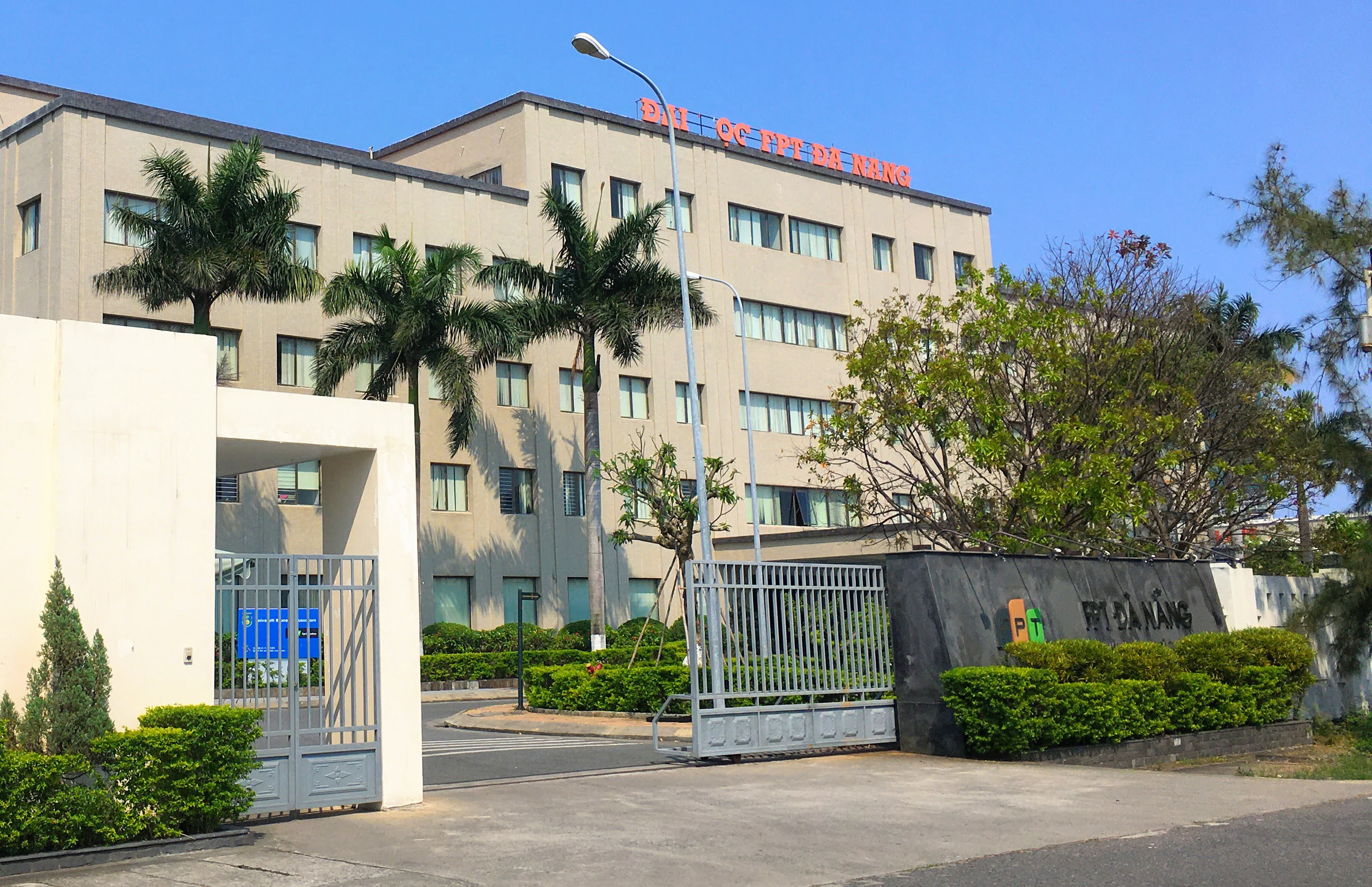 FPT sẽ chuyển mục đích sử dụng đất KCN Đà Nẵng sang xây dựng khu phức hợp có chung cư cao cấp - Ảnh 1. FPT sẽ chuyển mục đích sử dụng đất KCN Đà Nẵng sang xây dựng khu phức hợp có chung cư cao cấp - Ảnh 1.
