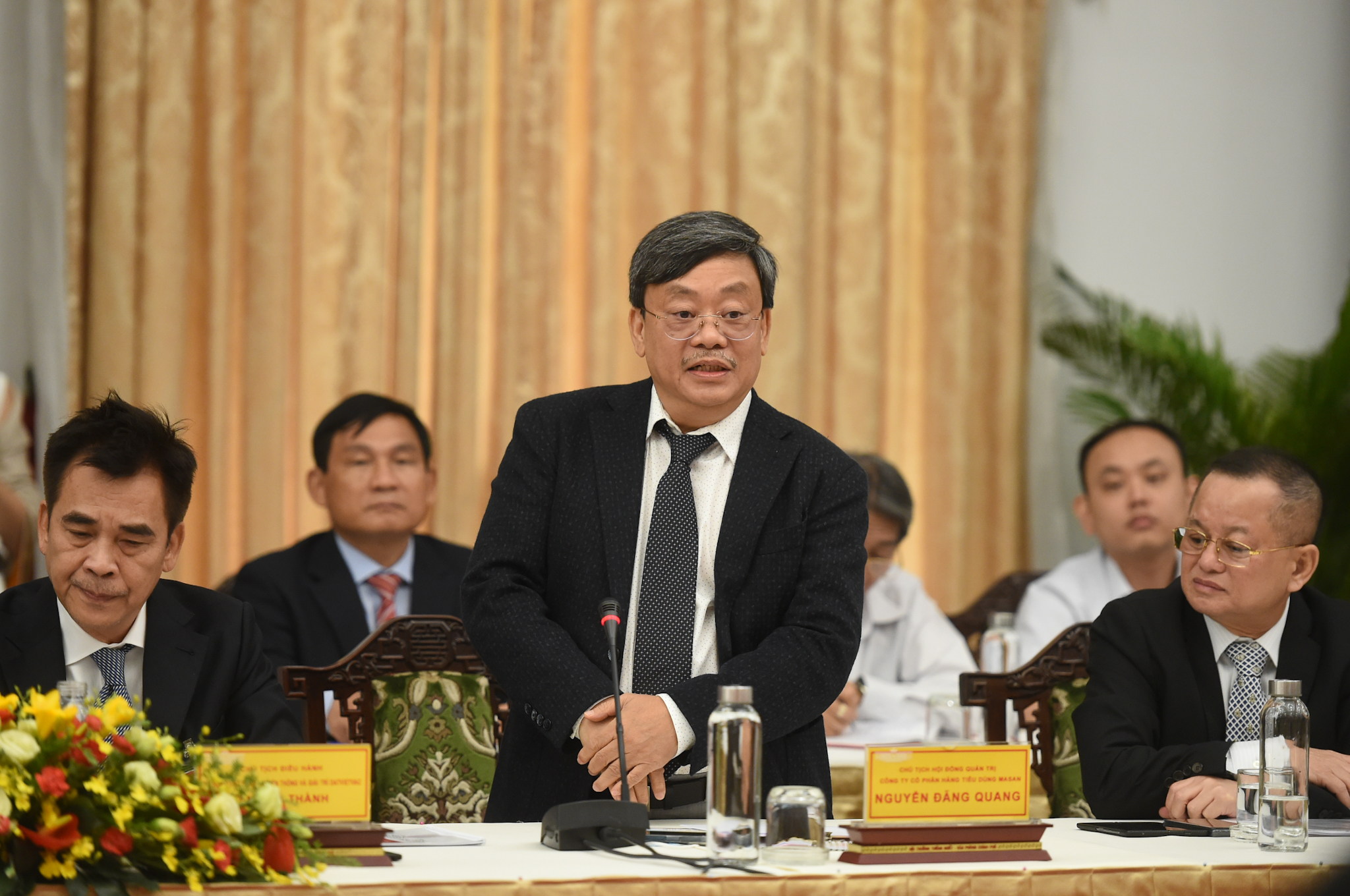 Đối thoại 2045: Để có Việt Nam hùng cường, doanh nghiệp lớn ấp ủ khát vọng lớn - Ảnh 2. Đối thoại 2045: Để có Việt Nam hùng cường, doanh nghiệp lớn ấp ủ khát vọng lớn - Ảnh 2.