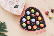Valentine Trắng nên tặng gì? Gợi ý những món quà ngọt ngào và ý nghĩa trong dịp 14/3