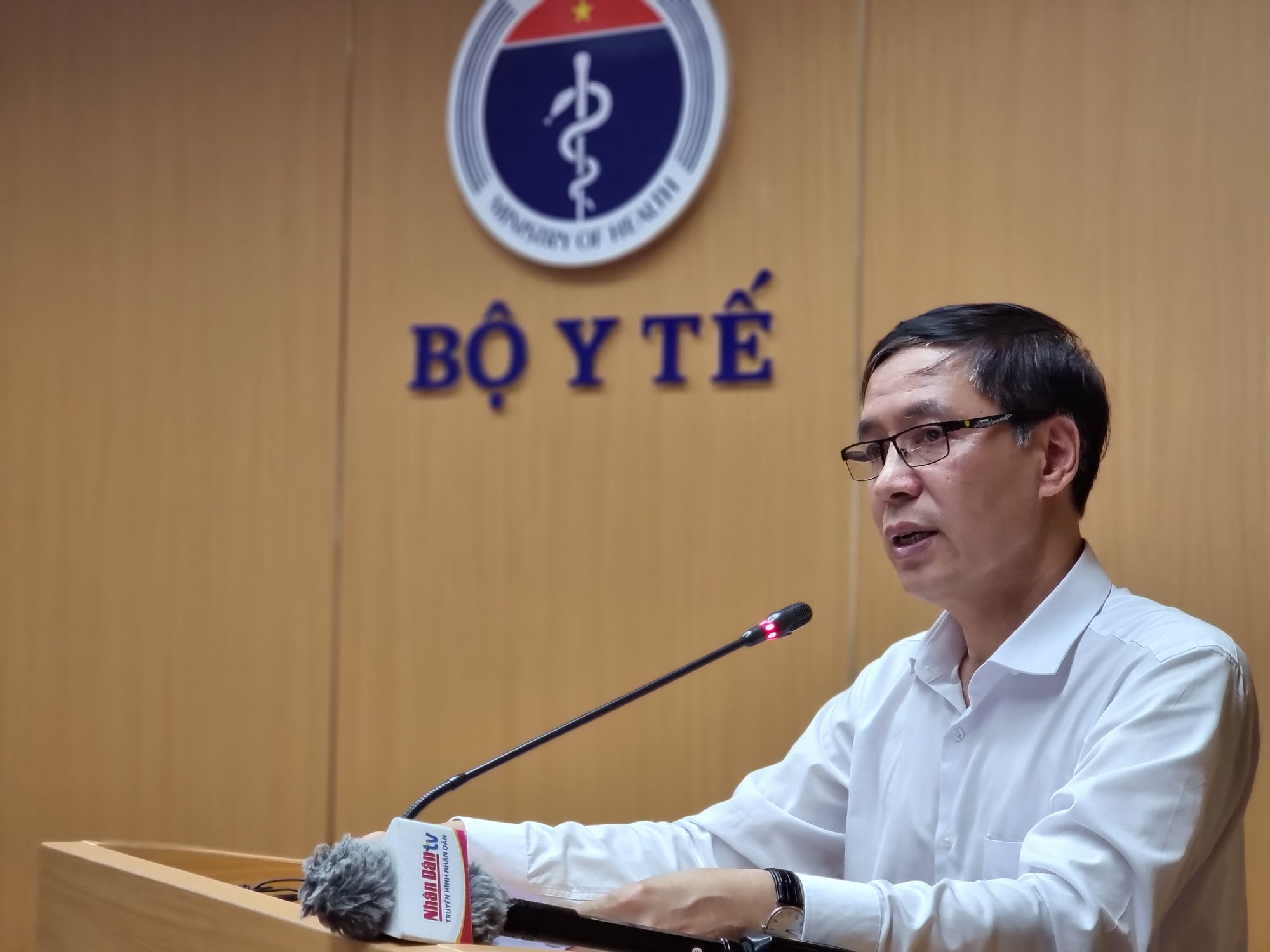 Quảng Nam, Phú Quốc đang đề xuất áp dụng 'hộ chiếu vắc xin' với khách lưu trú ngắn ngày, không di chuyển - Ảnh 1. Quảng Nam, Phú Quốc đang đề xuất áp dụng 'hộ chiếu vắc xin' với khách lưu trú ngắn ngày, không di chuyển - Ảnh 1.