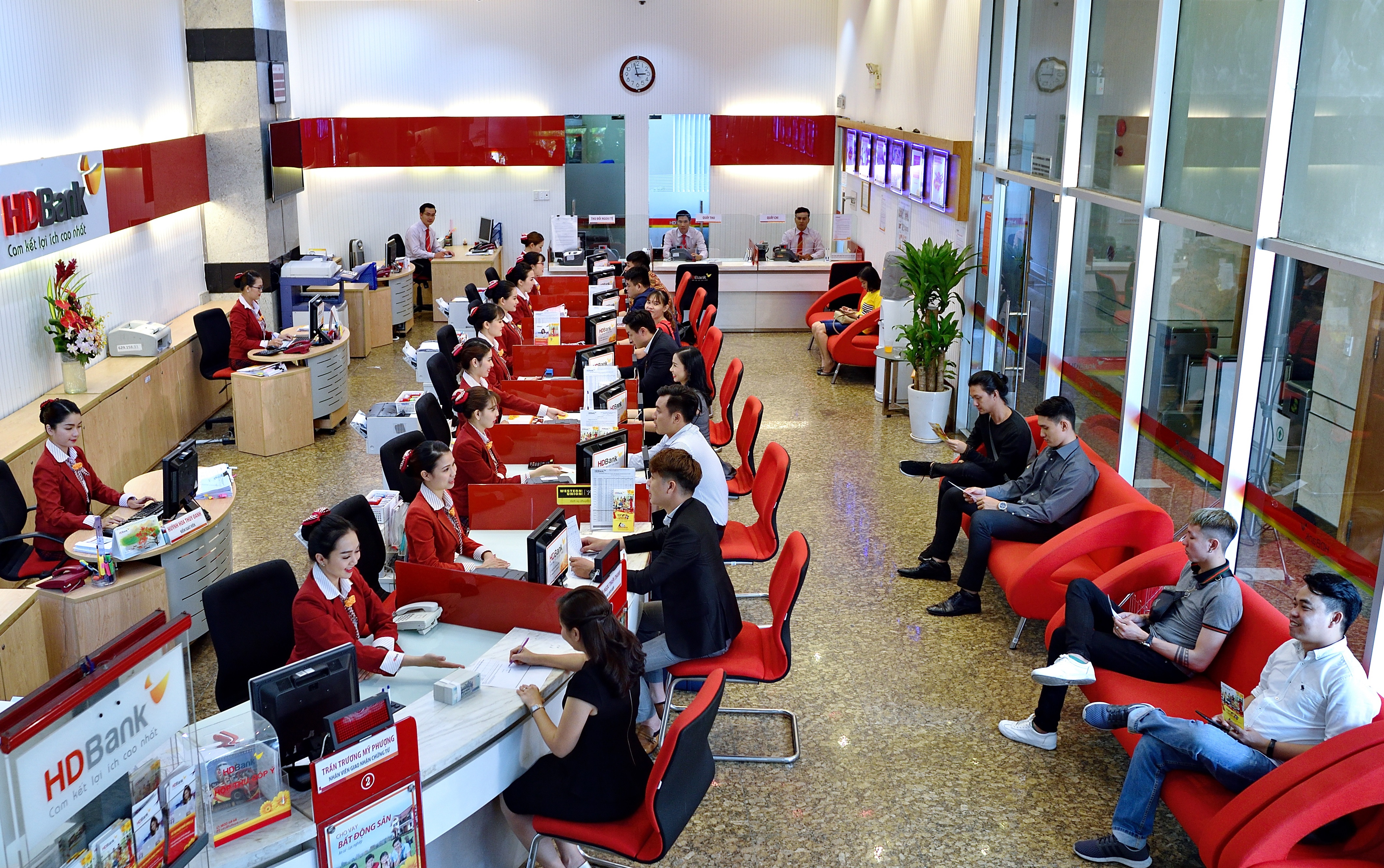 Cập nhật lãi suất ngân hàng HDBank mới nhất tháng 4/2021 - Ảnh 1. Cập nhật lãi suất ngân hàng HDBank mới nhất tháng 4/2021 - Ảnh 1.
