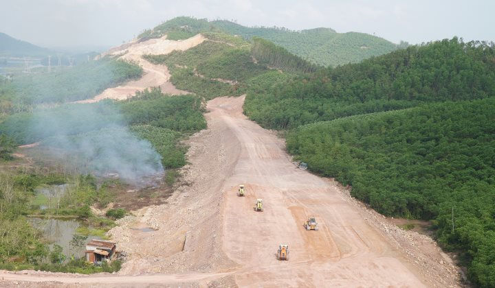 Thừa Thiên Huế rót hơn 13.000 tỷ đồng vào loạt dự án giao thông trọng điểm, có tuyến đường ven biển - Ảnh 2. Thừa Thiên Huế rót hơn 13.000 tỷ đồng vào loạt dự án giao thông trọng điểm, có tuyến đường ven biển - Ảnh 2.