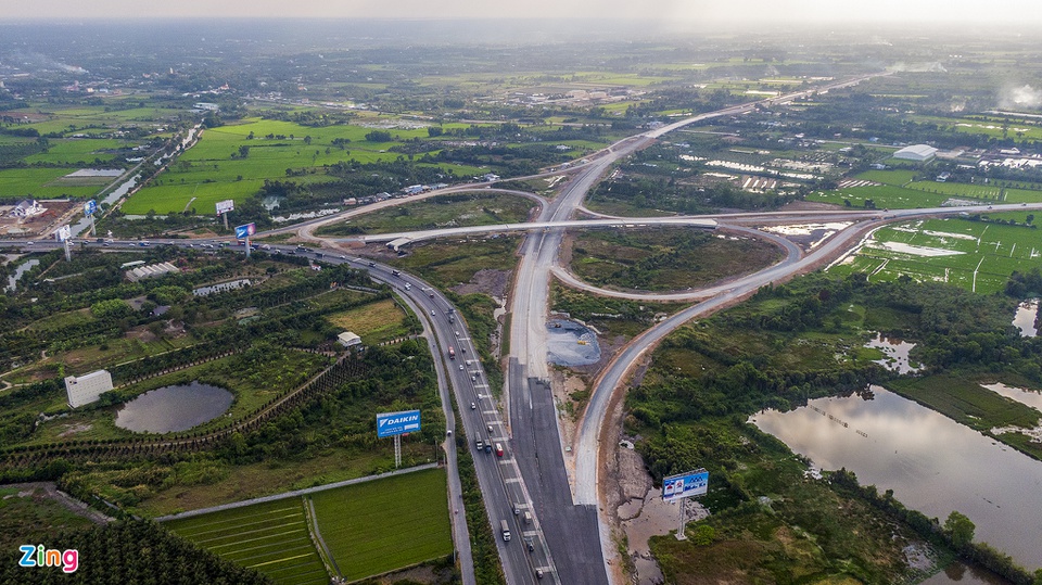 9 tuyến đường với 640 km cao tốc được đầu tư tại Đồng bằng sông Cửu Long trong 10 năm tới - Ảnh 1. 9 tuyến đường với 640 km cao tốc được đầu tư tại Đồng bằng sông Cửu Long trong 10 năm tới - Ảnh 1.