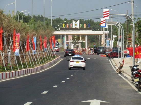Bình Định: Gần 24.000 tỷ đồng rót vào 17 dự án trong quý I/2021 - Ảnh 2. Bình Định: Gần 24.000 tỷ đồng rót vào 17 dự án trong quý I/2021 - Ảnh 2.