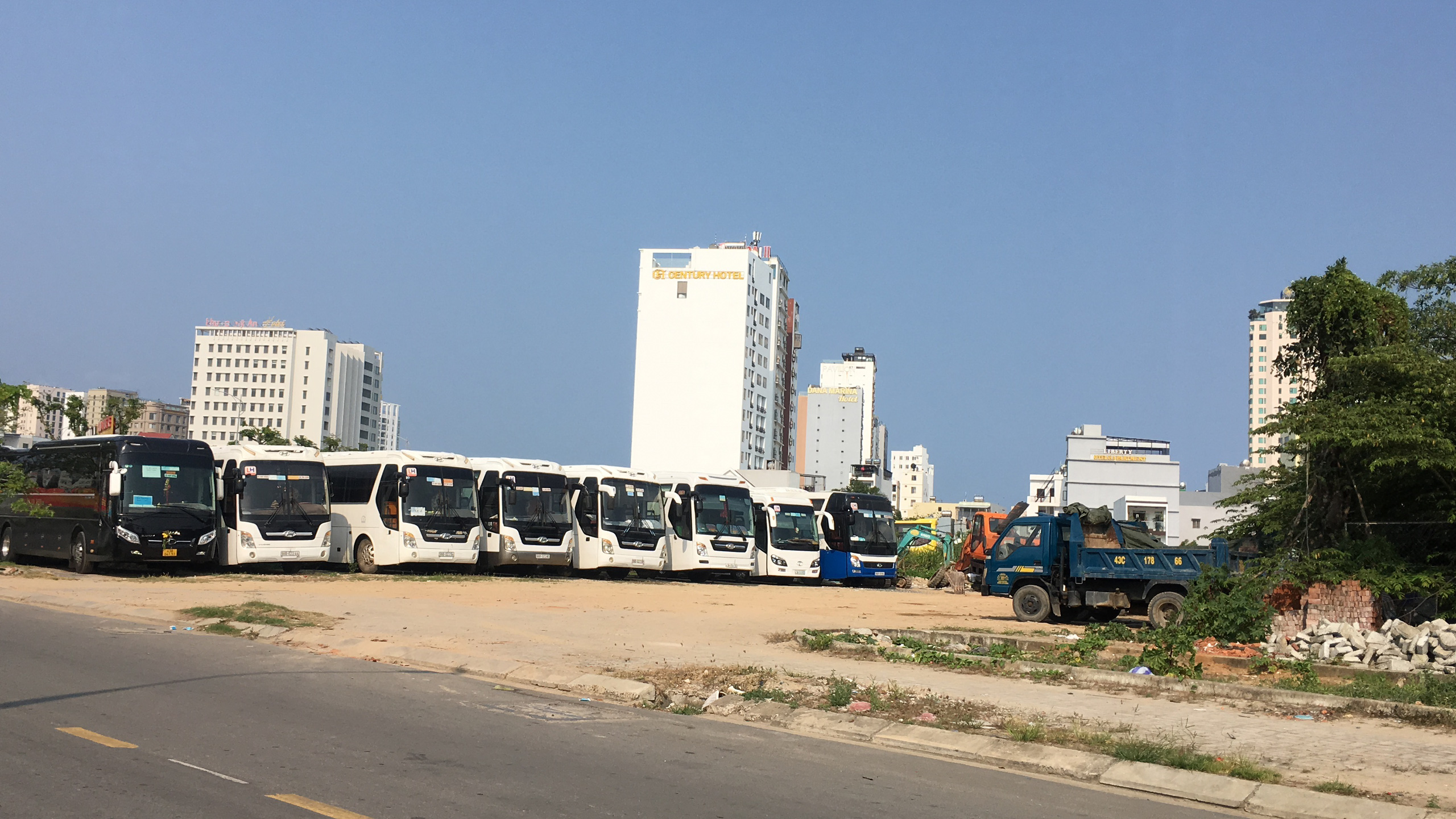 Doanh nghiệp du lịch Đà Nẵng chỉ có thể cầm cự vốn đến hết năm 2021 - Ảnh 2. Doanh nghiệp du lịch Đà Nẵng chỉ có thể cầm cự vốn đến hết năm 2021 - Ảnh 2.