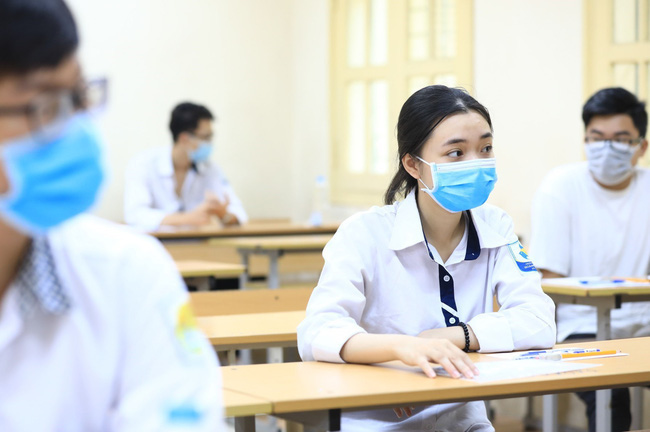 Cấu trúc và vấn đề thời sự mà học sinh cần lưu ý trong đề thi Ngữ văn THPT 2021 - Ảnh 2. Cấu trúc và vấn đề thời sự mà học sinh cần lưu ý trong đề thi Ngữ văn THPT 2021 - Ảnh 2.