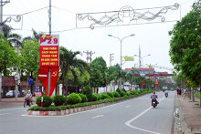 Thạch Thất đạt chuẩn nông thôn mới, rà soát quy hoạch gắn với phát triển Hòa Lạc