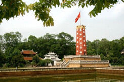 Đề xuất thí điểm phố đi bộ quanh thành cổ Sơn Tây