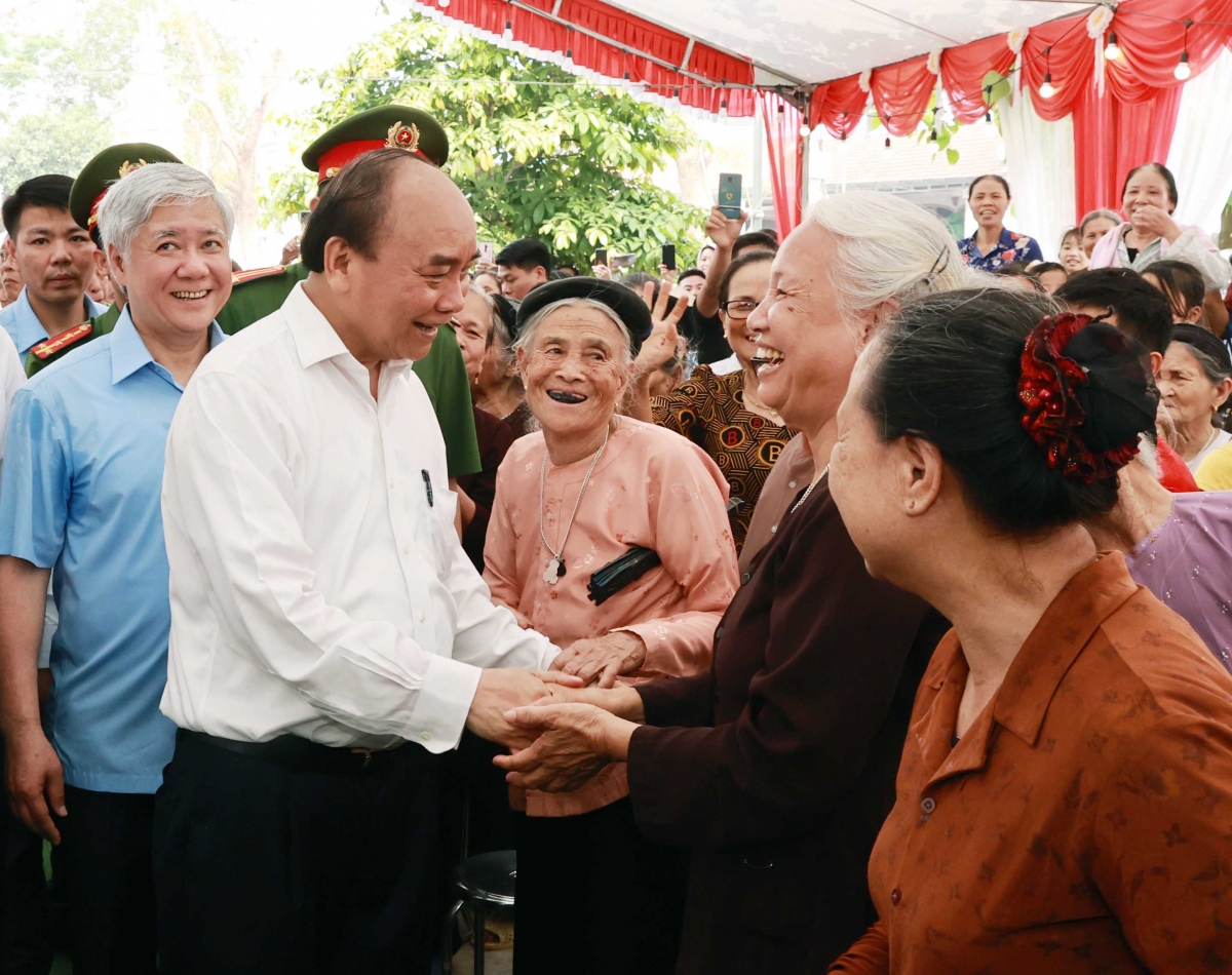 ‘Nông thôn mới hôm nay không chỉ là nông thôn mới mà phải phấn đấu tiến lên đô thị mới’ - Ảnh 1. ‘Nông thôn mới hôm nay không chỉ là nông thôn mới mà phải phấn đấu tiến lên đô thị mới’ - Ảnh 1.
