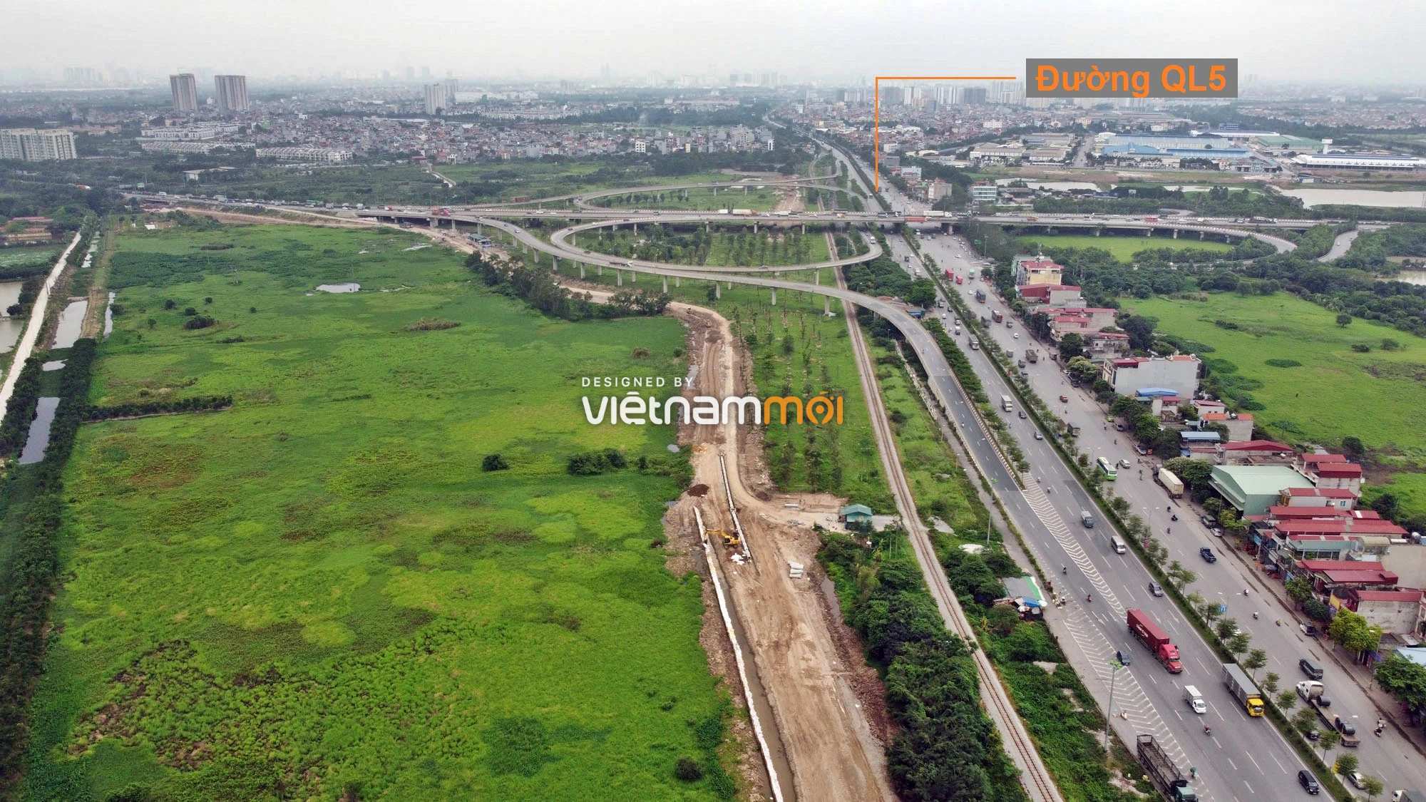 Toàn cảnh tuyến đường gom từ cầu Thanh Trì đến cầu vượt Phú Thị đang mở theo quy hoạch ở Hà Nội - Ảnh 4. Toàn cảnh tuyến đường gom từ cầu Thanh Trì đến cầu vượt Phú Thị đang mở theo quy hoạch ở Hà Nội - Ảnh 4.