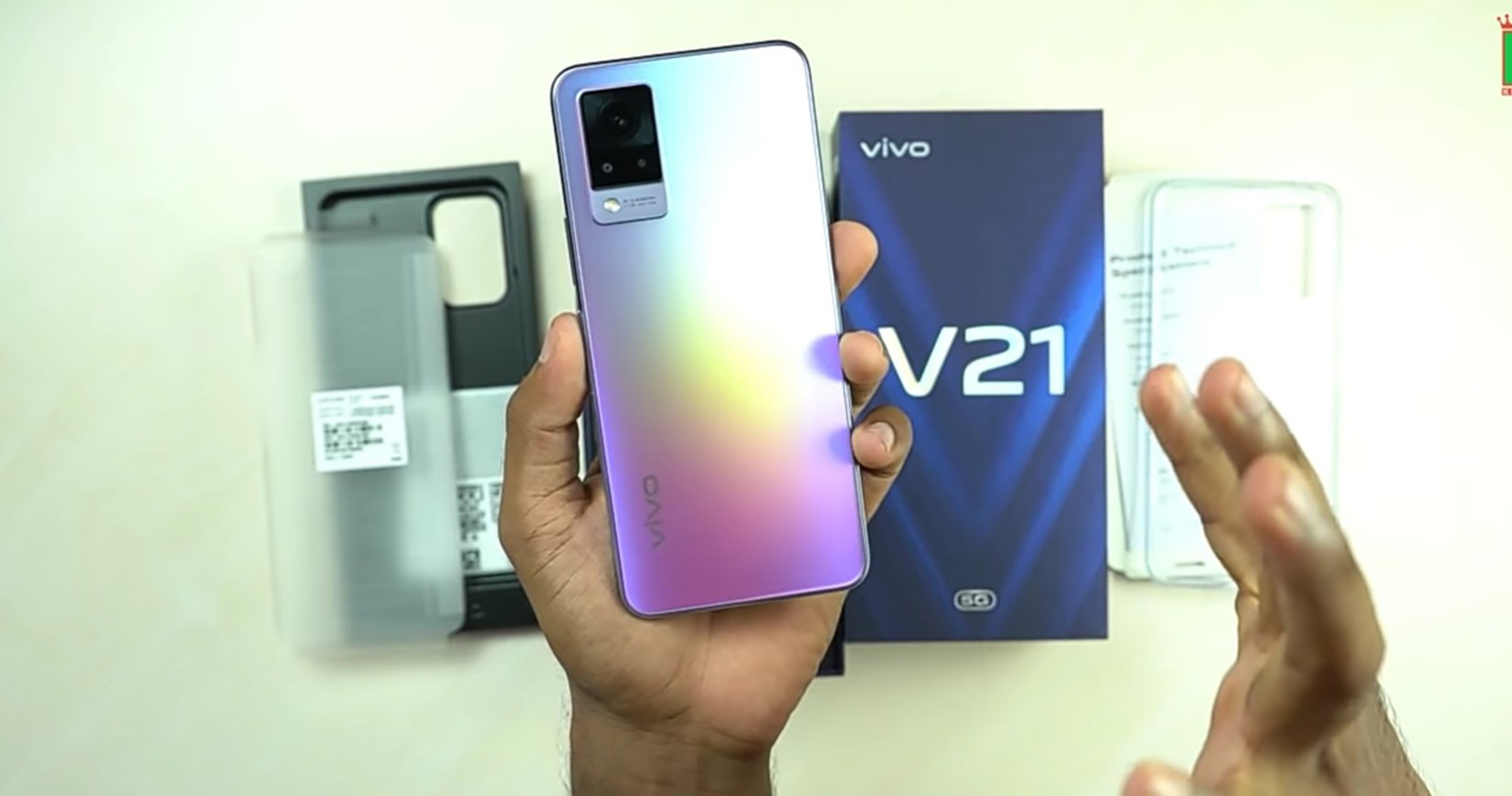 Chuỗi bán lẻ đua tặng data 5G cho khách hàng sau khi iPhone được mở dịch vụ và nhà mạng tăng vùng phủ - Ảnh 3. Chuỗi bán lẻ đua tặng data 5G cho khách hàng sau khi iPhone được mở dịch vụ và nhà mạng tăng vùng phủ - Ảnh 3.