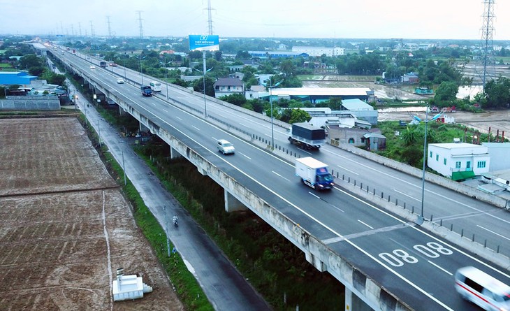 Cao tốc Trung Lương - Mỹ Thuận xin lùi tiến độ đến tháng 11 - Ảnh 1. Cao tốc Trung Lương - Mỹ Thuận xin lùi tiến độ đến tháng 11 - Ảnh 1.