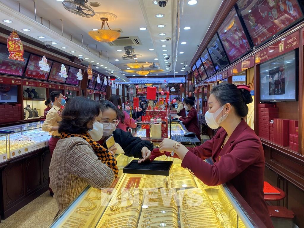 Giá vàng vẫn có thể chịu sức ép trong tuần tới - Ảnh 1. Giá vàng vẫn có thể chịu sức ép trong tuần tới - Ảnh 1.