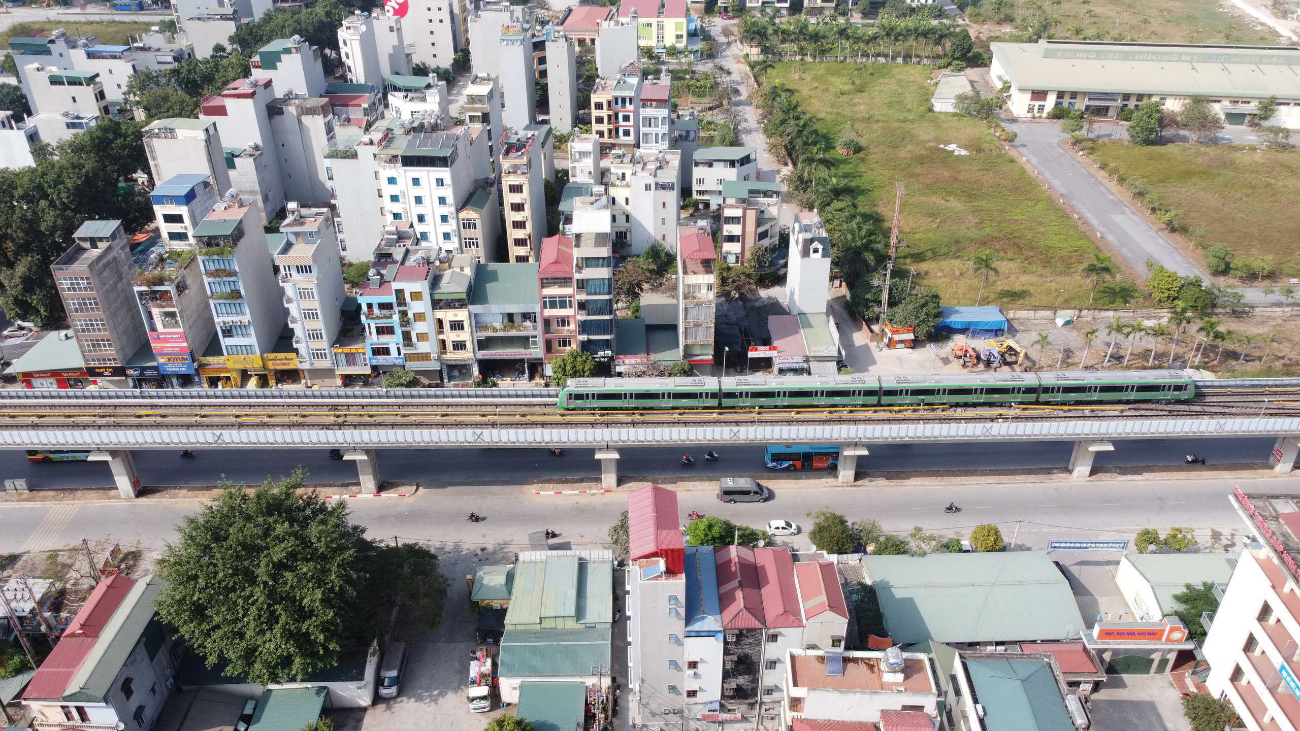 Đường sắt Cát Linh - Hà Đông dự kiến khai thác thương mại ngày 30/4 - Ảnh 1. Đường sắt Cát Linh - Hà Đông dự kiến khai thác thương mại ngày 30/4 - Ảnh 1.