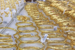 So sánh giá vàng hôm nay 8/4: Vàng SJC đột ngột quay đầu giảm gần 150.000 đồng/lượng