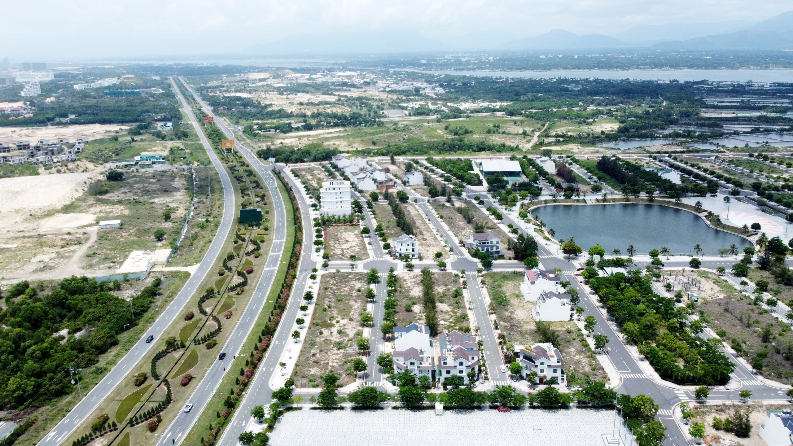 Cận cảnh KĐT đầu tiên ở Bãi Dài của tập đoàn Hưng Thịnh - Ảnh 4. Cận cảnh KĐT đầu tiên ở Bãi Dài của tập đoàn Hưng Thịnh - Ảnh 4.