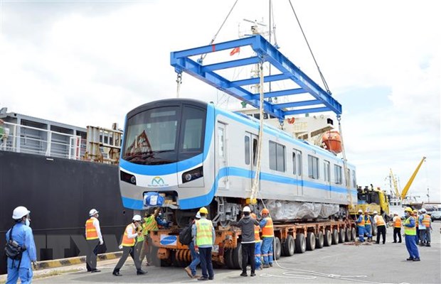 Thêm hai đoàn tàu tuyến metro số 1 Bến Thành - Suối Tiên về tới TP HCM - Ảnh 1. Thêm hai đoàn tàu tuyến metro số 1 Bến Thành - Suối Tiên về tới TP HCM - Ảnh 1.
