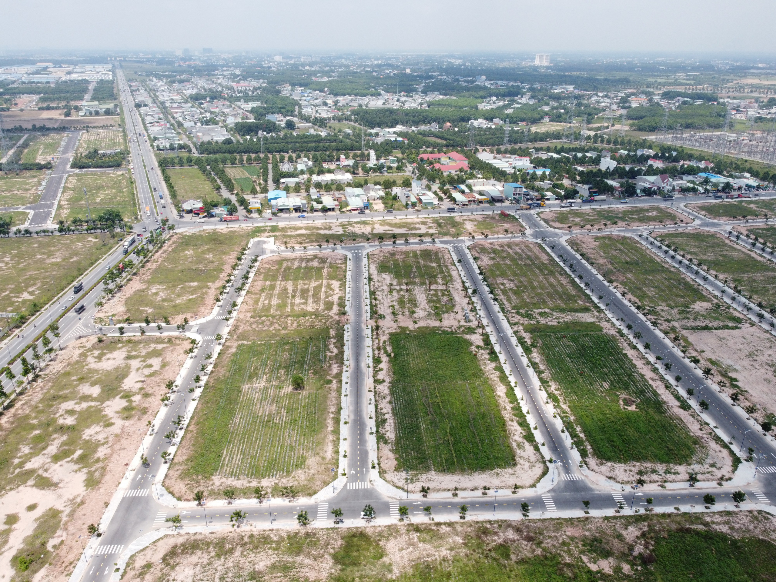 Cận cảnh 4 khu đất khoảng 1.000 tỷ ông Dũng 'lò vôi' tặng quỹ phòng chống COVID-19 - Ảnh 2.