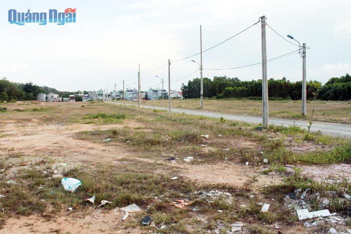 Quảng Ngãi rà soát thu tiền sử dụng đất đã miễn giảm ở dự án 1.200 tỷ đồng - Ảnh 1. Quảng Ngãi rà soát thu tiền sử dụng đất đã miễn giảm ở dự án 1.200 tỷ đồng - Ảnh 1.