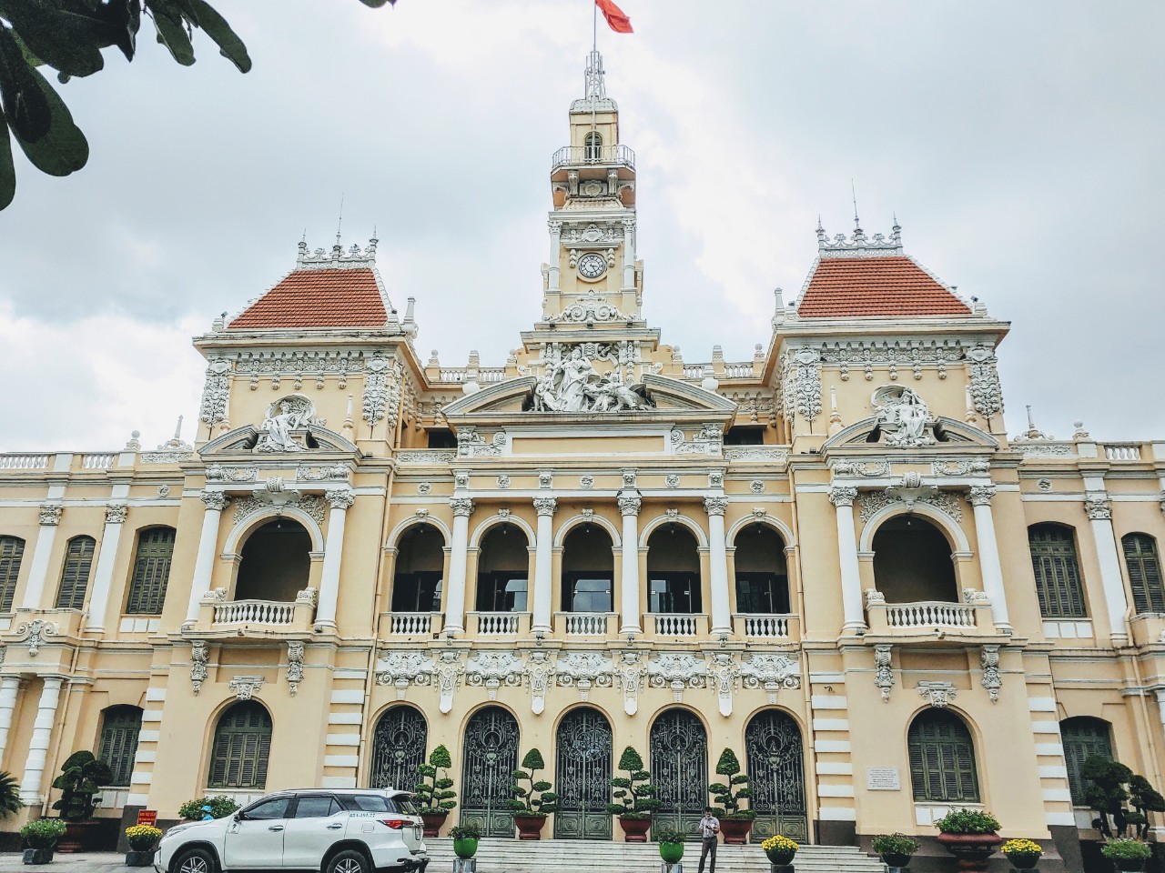 Thủ tướng đồng ý không cổ phần hóa Saigontourist - Ảnh 1. Thủ tướng đồng ý không cổ phần hóa Saigontourist - Ảnh 1.
