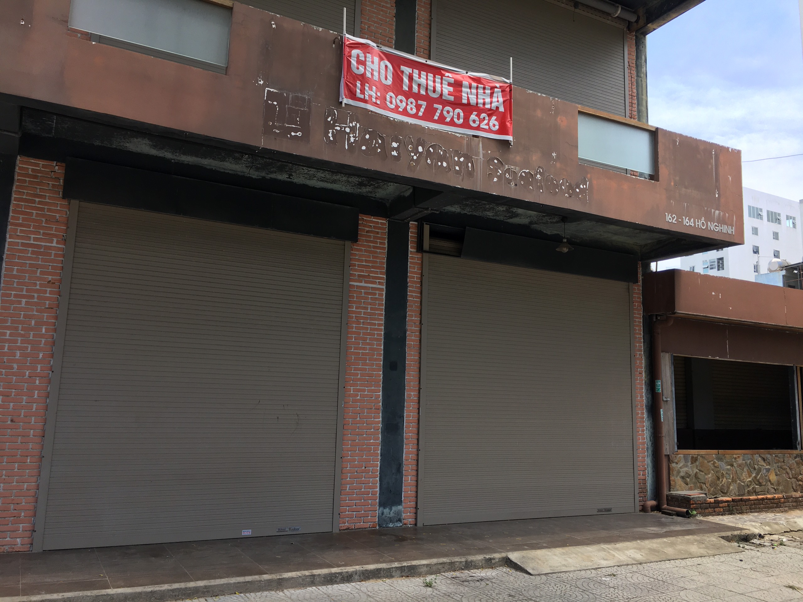 Mặt bằng ở trung tâm và ven biển Đà Nẵng ế ẩm khi dịch quay lại - Ảnh 12.