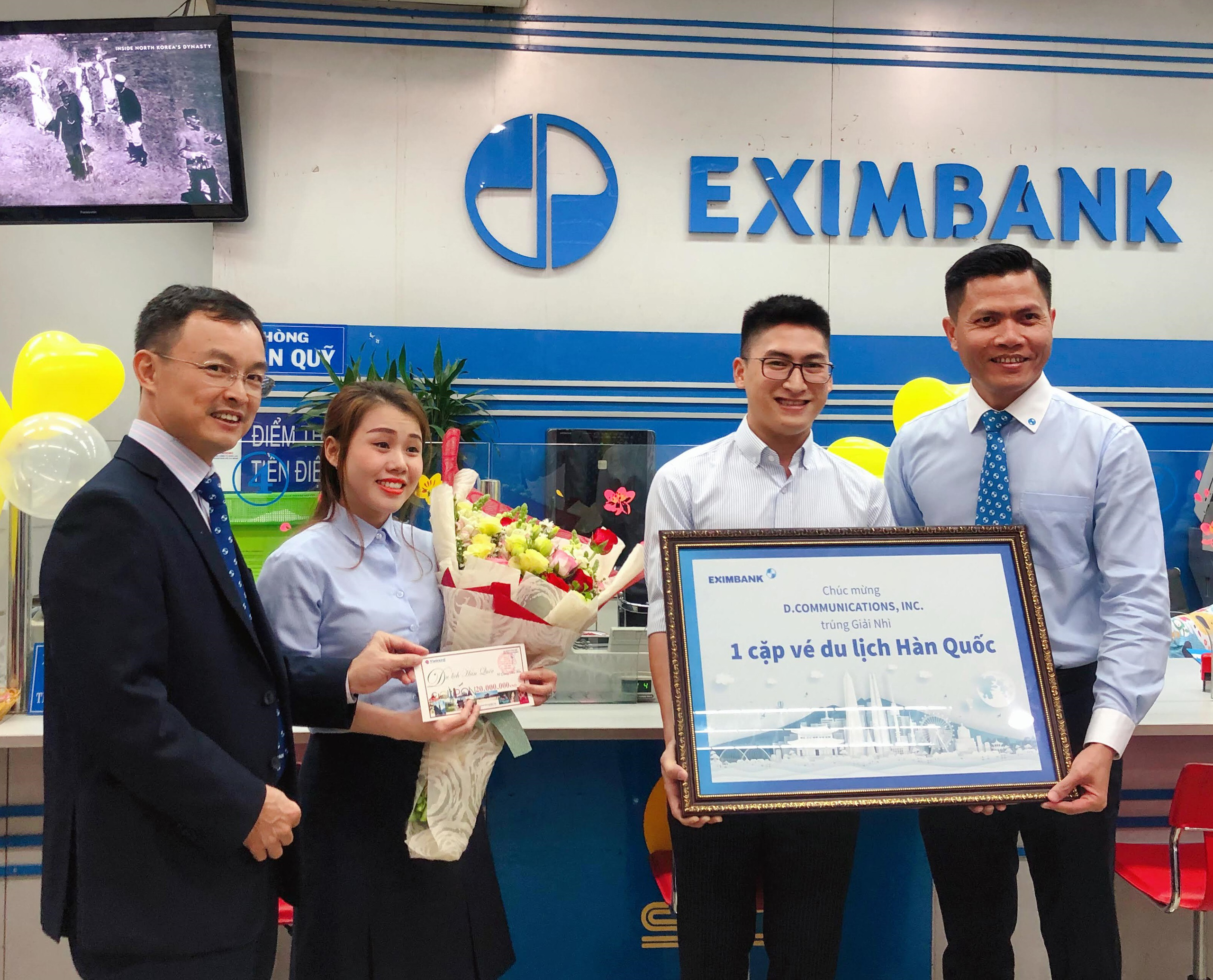 Sếp Eximbank muốn bán sạch cổ phiếu EIB sau 4 phiên tăng mạnh - Ảnh 1.
