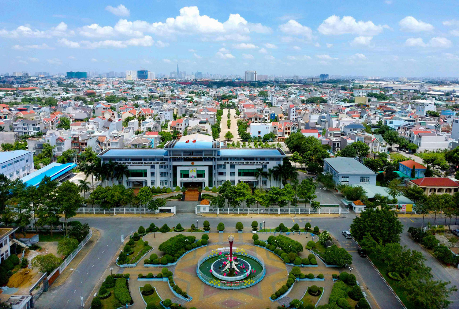 Dĩ An sắp lên đô thị loại II, sẽ chuyển hơn 765 ha đất nông nghiệp sang phi nông nghiệp - Ảnh 1. Dĩ An sắp lên đô thị loại II, sẽ chuyển hơn 765 ha đất nông nghiệp sang phi nông nghiệp - Ảnh 1.
