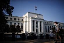 Fed: Nguy cơ giá tài sản có thể giảm đáng kể