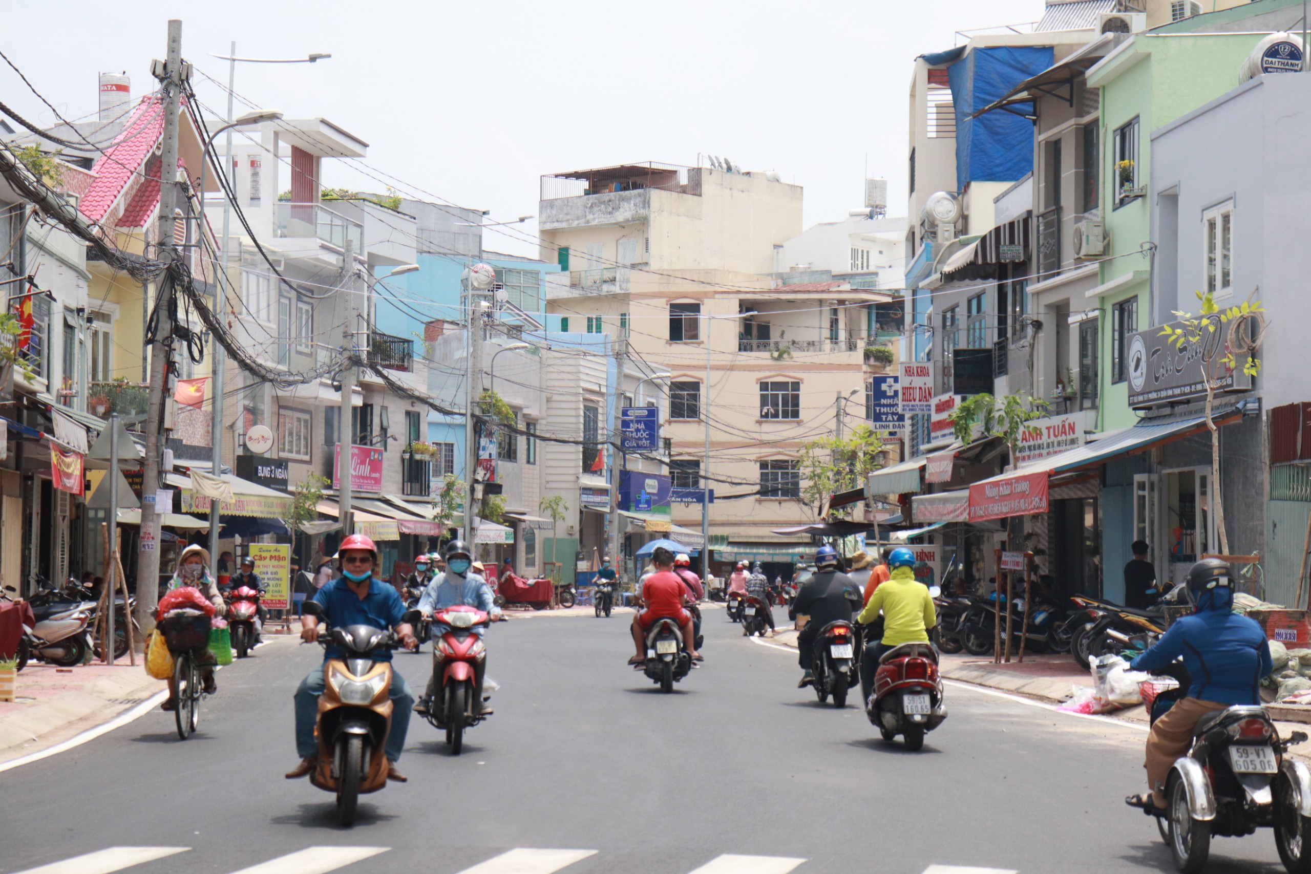 'Nút thắt cổ chai' đường Bùi Đình Túy bây giờ ra sao? - Ảnh 1. 'Nút thắt cổ chai' đường Bùi Đình Túy bây giờ ra sao? - Ảnh 1.