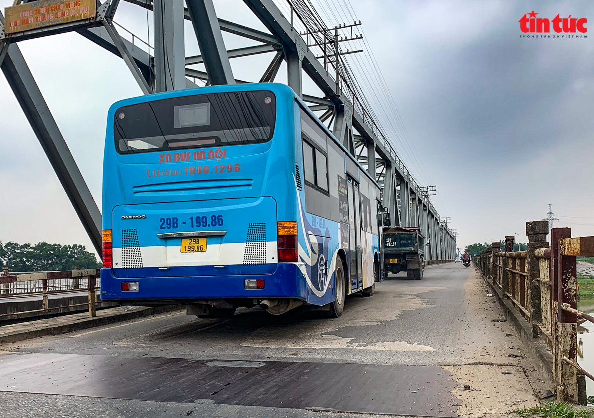 Hà Nội phân chia giờ cấm đường thuỷ phục vụ tu sửa cầu Đuống - Ảnh 11.