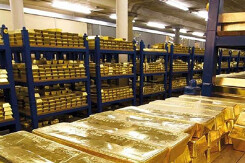 Giá vàng hôm nay 9/5: Vàng sẽ còn tiếp tục bay cao trong tuần tới