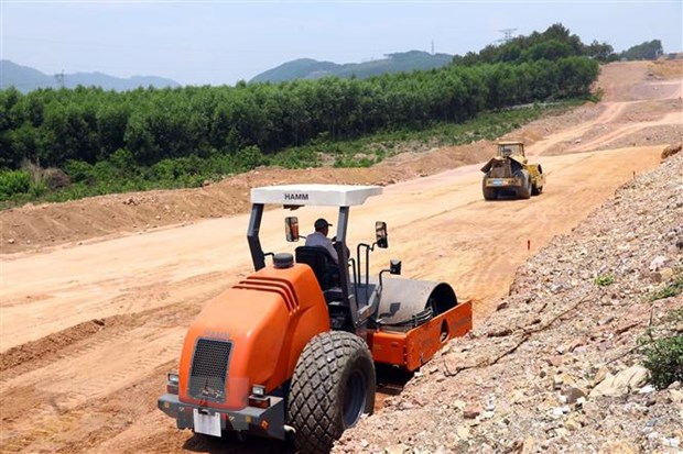 Giải quyết dứt điểm vướng mắc nguồn vật liệu xây dựng cao tốc Bắc - Nam - Ảnh 1. Giải quyết dứt điểm vướng mắc nguồn vật liệu xây dựng cao tốc Bắc - Nam - Ảnh 1.