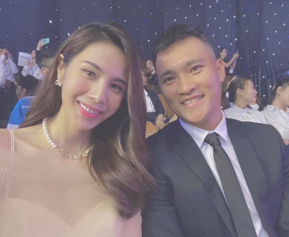 Thủy Tiên khoe chồng đầu tư mát tay, bất động sản có lãi từ 5 - 6 lần - Ảnh 1. Thủy Tiên khoe chồng đầu tư mát tay, bất động sản có lãi từ 5 - 6 lần - Ảnh 1.