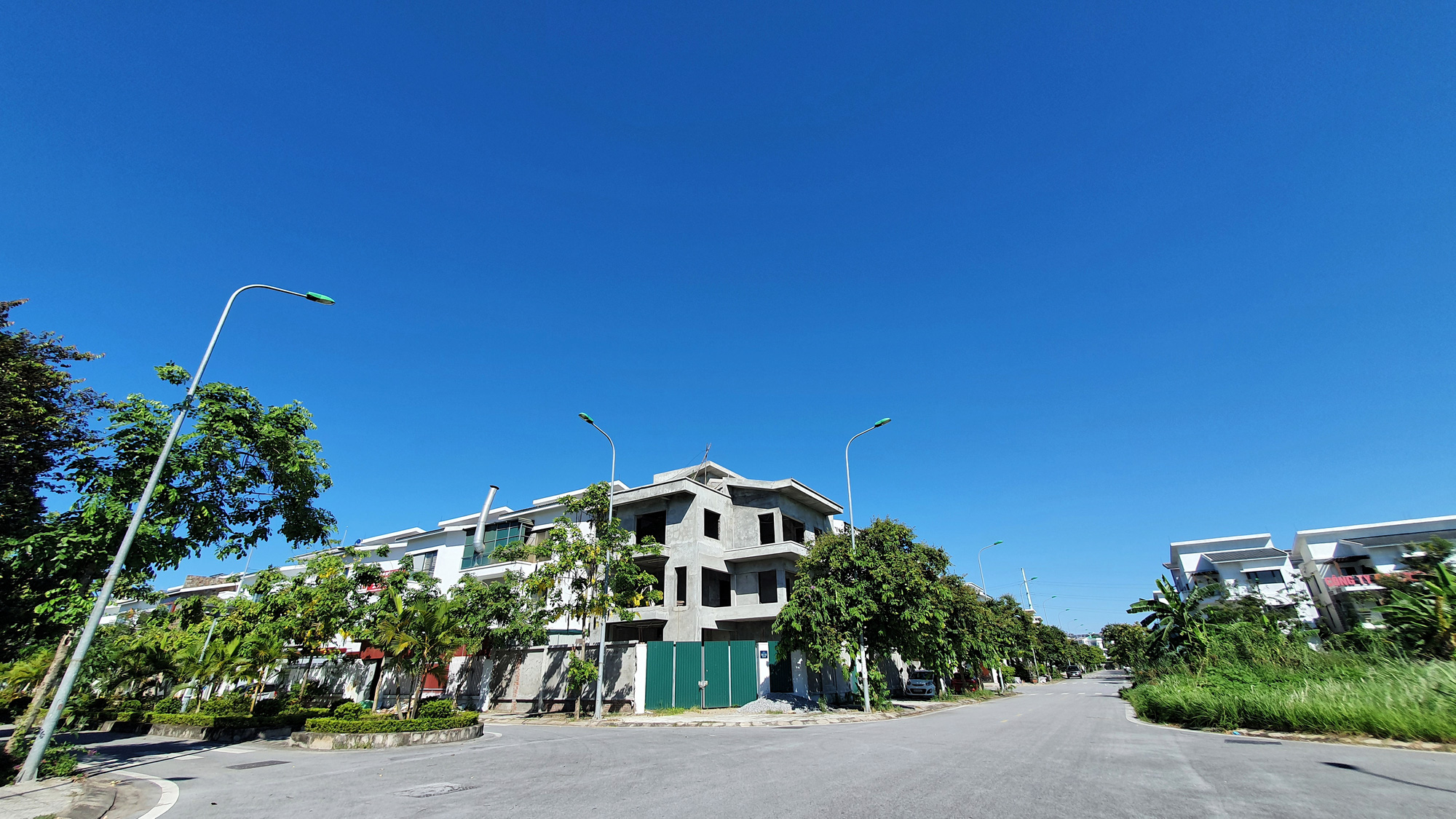 Loạt dự án hiện hữu trên vành đai xanh sông Nhuệ - Ảnh 15. Loạt dự án hiện hữu trên vành đai xanh sông Nhuệ - Ảnh 15.
