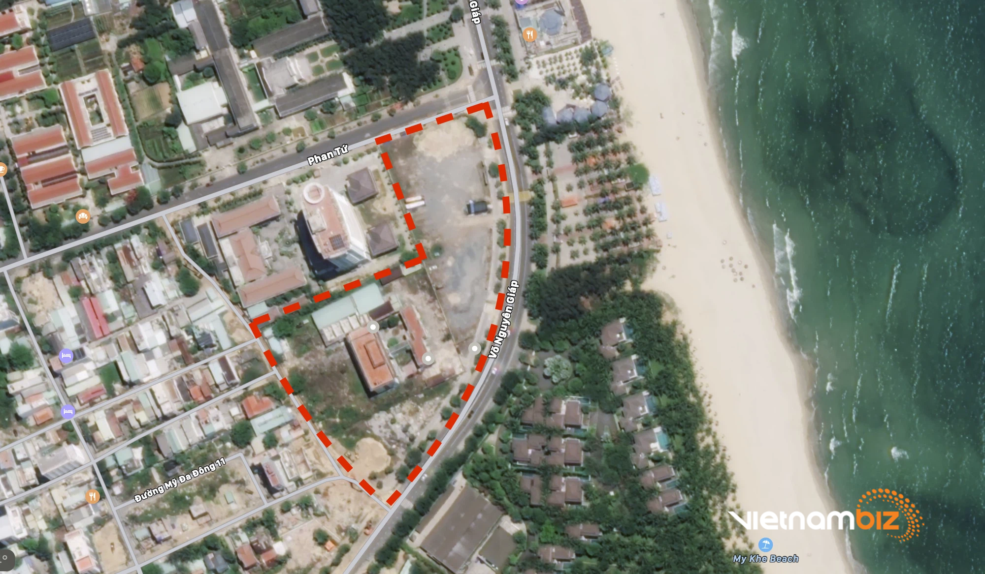 Cận cảnh hai khu đất sát bãi biển Mỹ Khê đẹp nhất Đà Nẵng sẽ đấu giá làm bãi đỗ xe - Ảnh 1.
