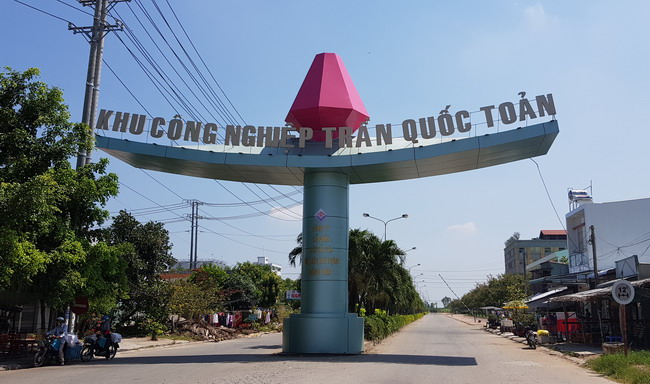 Vinaconex mua vốn một DNNN lắm tiền nhiều đất, lãi trăm tỷ từ khai thác cát mỗi năm - Ảnh 4. Vinaconex mua vốn một DNNN lắm tiền nhiều đất, lãi trăm tỷ từ khai thác cát mỗi năm - Ảnh 4.
