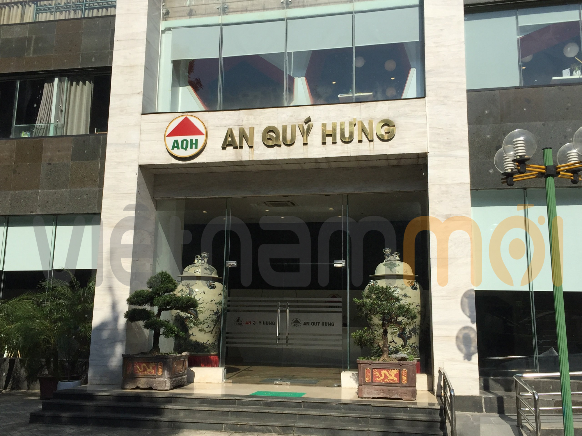 Vinaconex mua vốn một DNNN lắm tiền nhiều đất, lãi trăm tỷ từ khai thác cát mỗi năm - Ảnh 1. Vinaconex mua vốn một DNNN lắm tiền nhiều đất, lãi trăm tỷ từ khai thác cát mỗi năm - Ảnh 1.