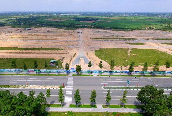 Vụ chuyển nhượng trái phép khu đất 43 ha Bình Dương: Khởi tố, bắt giam thêm hai bị can - Ảnh 1.