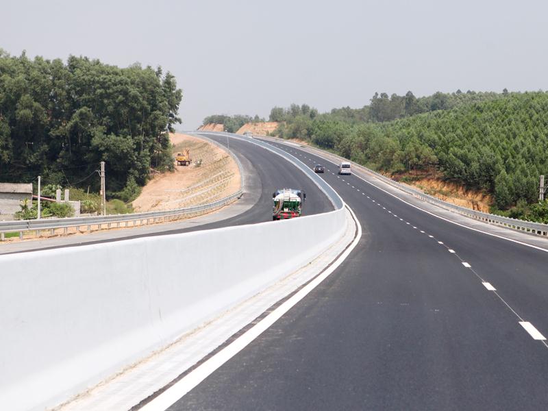 Lập Hội đồng thẩm định điều chỉnh chủ trương đầu tư cao tốc Hữu Nghị - Chi Lăng - Ảnh 1. Lập Hội đồng thẩm định điều chỉnh chủ trương đầu tư cao tốc Hữu Nghị - Chi Lăng - Ảnh 1.