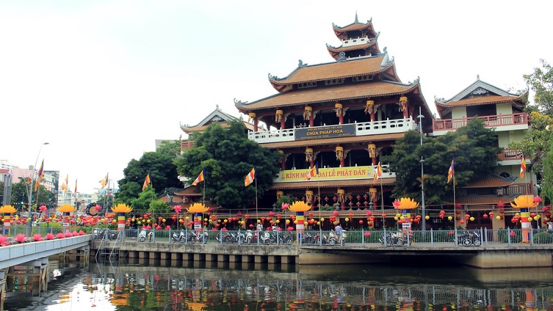 Quận 3 tiếp giáp quận nào? Có bao nhiêu phường? - Ảnh 3. Quận 3 tiếp giáp quận nào? Có bao nhiêu phường? - Ảnh 3.