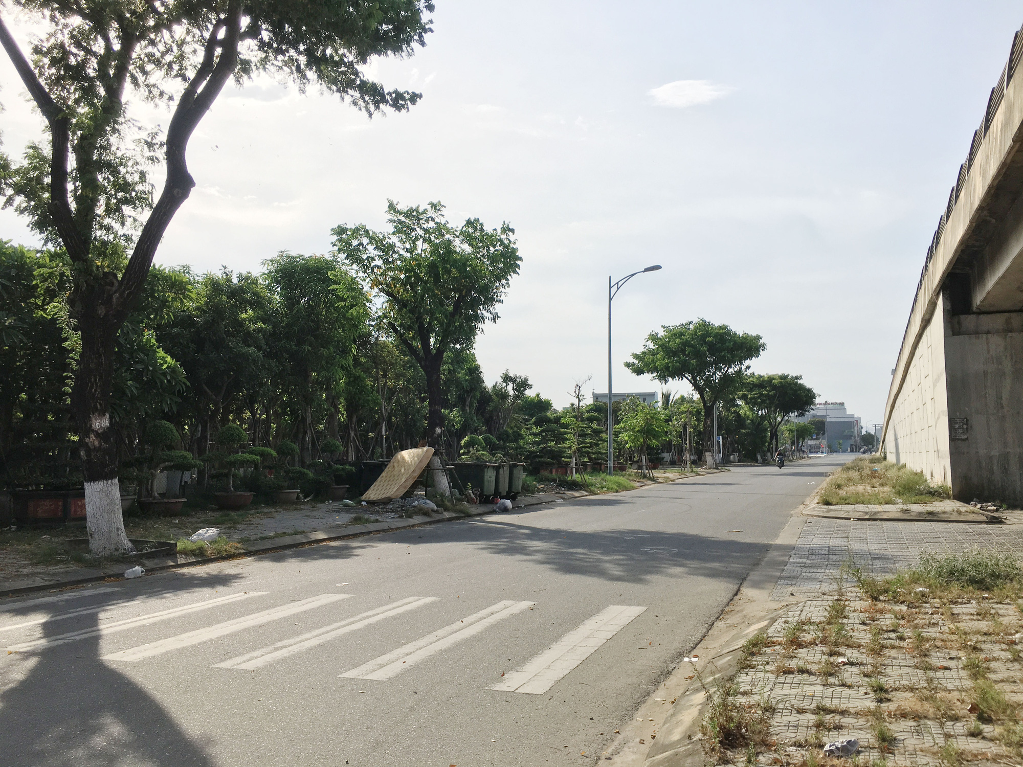 Cận cảnh hai khu đất ở quận Cẩm Lệ, Đà Nẵng sẽ đấu giá làm bãi đỗ xe - Ảnh 5.