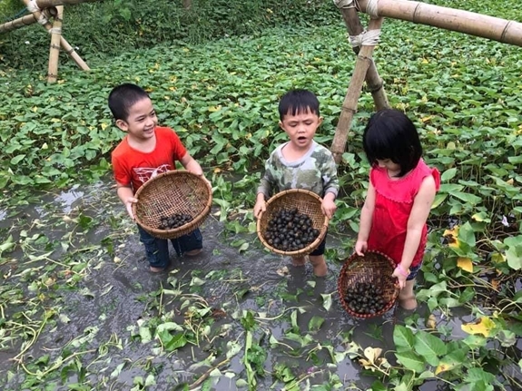 Những hình ảnh Ngày Gia đình Việt Nam 2021 trong bối cảnh COVID-19 - Ảnh 10. Những hình ảnh Ngày Gia đình Việt Nam 2021 trong bối cảnh COVID-19 - Ảnh 10.