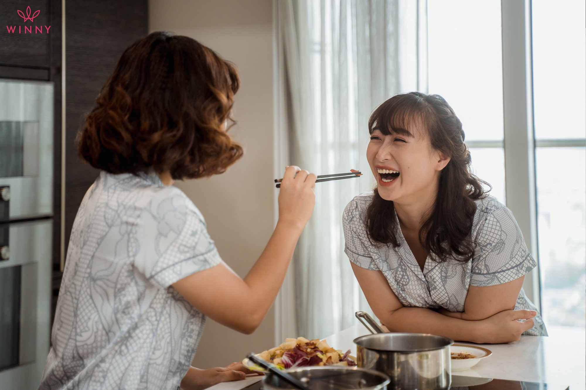 Những hình ảnh Ngày Gia đình Việt Nam 2021 trong bối cảnh COVID-19 - Ảnh 2. Những hình ảnh Ngày Gia đình Việt Nam 2021 trong bối cảnh COVID-19 - Ảnh 2.