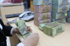 Lãi suất tiền gửi ngân hàng: Bỏ trần hay đưa về 0%?