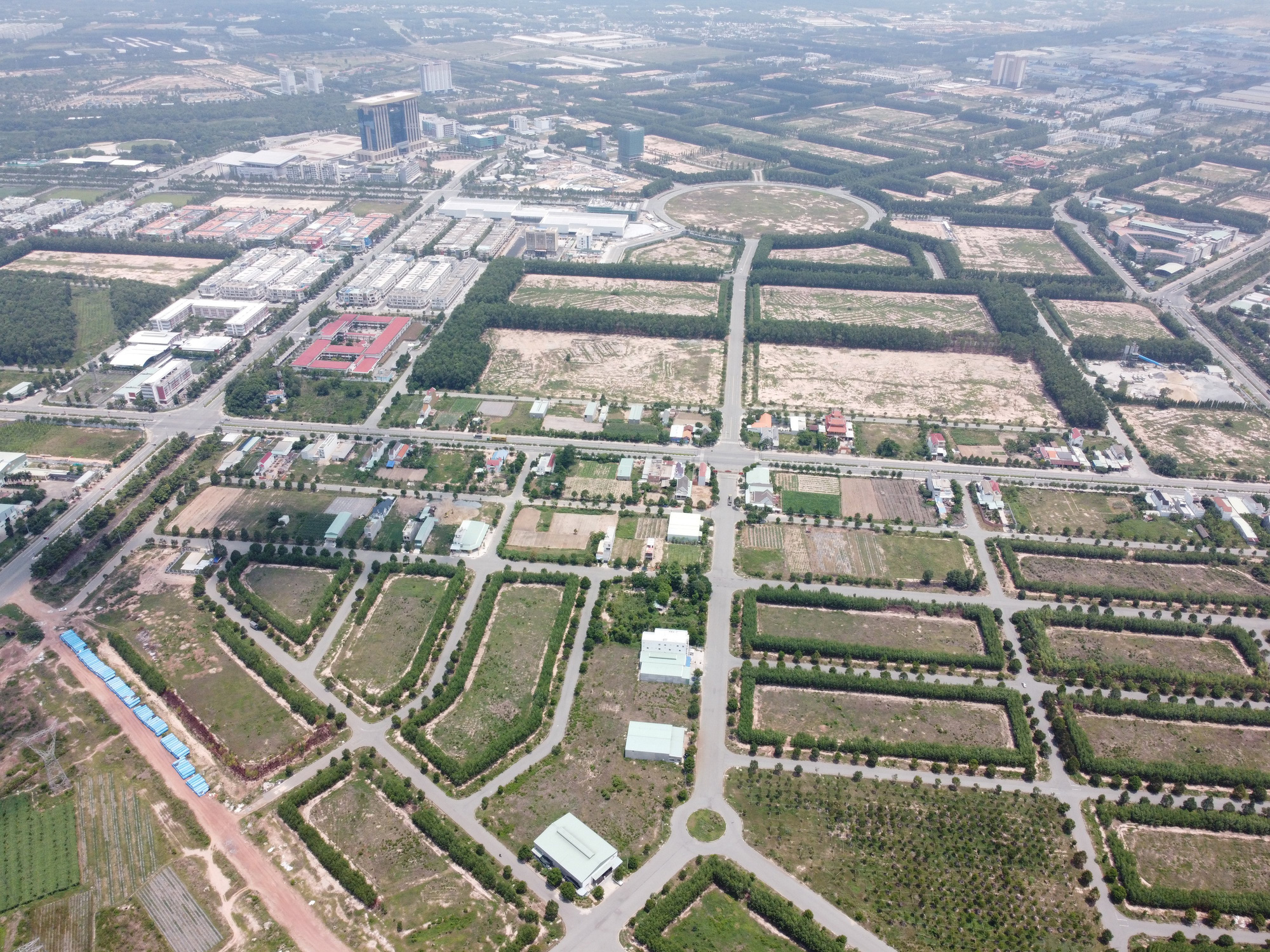 Hơn 49.000 tỷ đồng 'rót' vào Bình Dương trong 6 tháng đầu năm 2021 - Ảnh 1. Hơn 49.000 tỷ đồng 'rót' vào Bình Dương trong 6 tháng đầu năm 2021 - Ảnh 1.