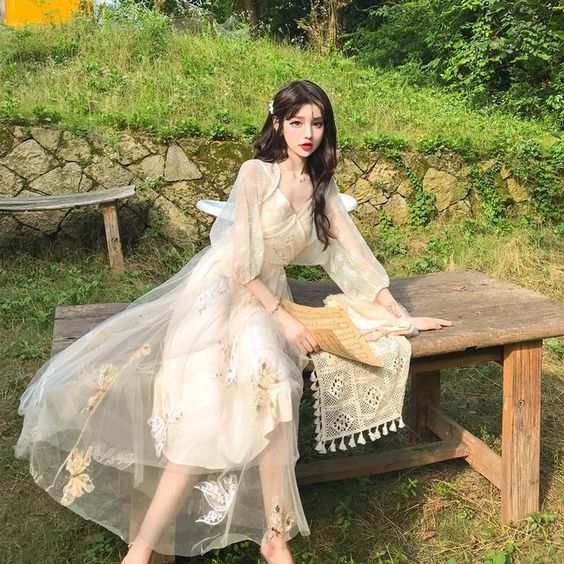 Tử vi hôm nay (10/6/2021) của 12 cung hoàng đạo: Sư Tử bị phân tâm, Bọ Cạp tình yêu tốt đẹp - Ảnh 3. Tử vi hôm nay (10/6/2021) của 12 cung hoàng đạo: Sư Tử bị phân tâm, Bọ Cạp tình yêu tốt đẹp - Ảnh 3.