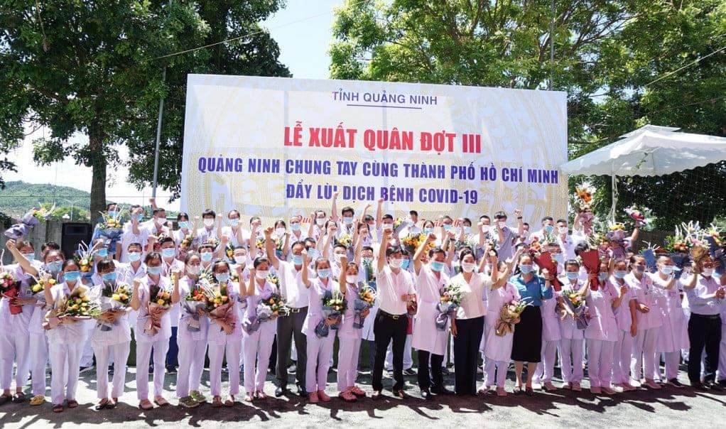 Ngắm nhìn những hình ảnh đẹp, mang đậm giá trị nhân văn trong mùa COVID - Ảnh 7. Ngắm nhìn những hình ảnh đẹp, mang đậm giá trị nhân văn trong mùa COVID - Ảnh 7.